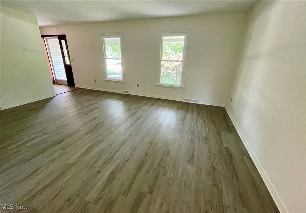 Elyria, OH 44035,405 Naples DR