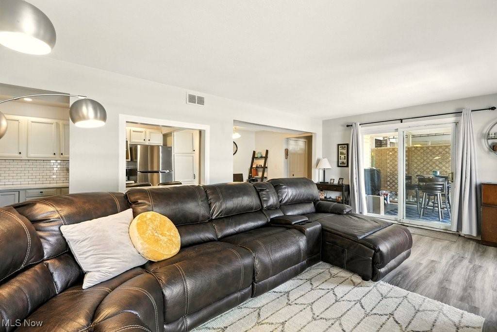 Akron, OH 44313,25 Berkshire CT #3A