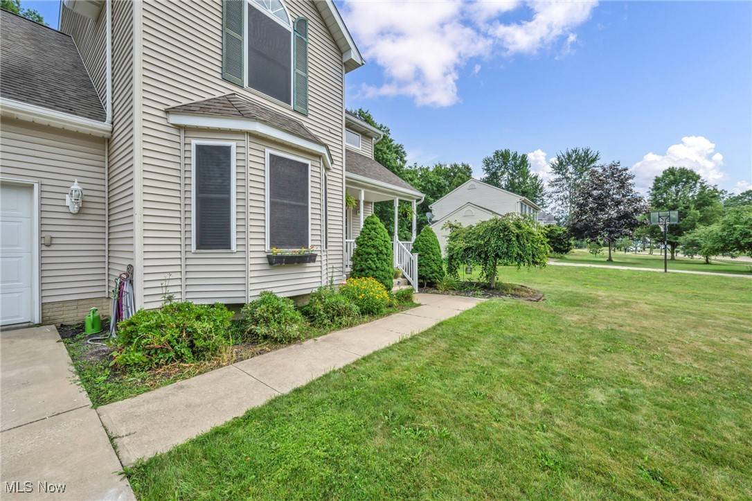 North Ridgeville, OH 44039,7183 Kenssington DR