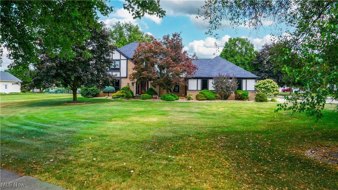 Akron, OH 44312,537 Herbert RD