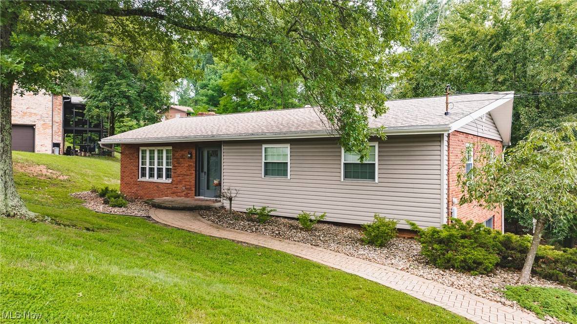 North Hills, WV 26104,30 N Hills DR
