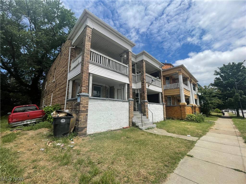 Cleveland, OH 44103,7617 Superior AVE