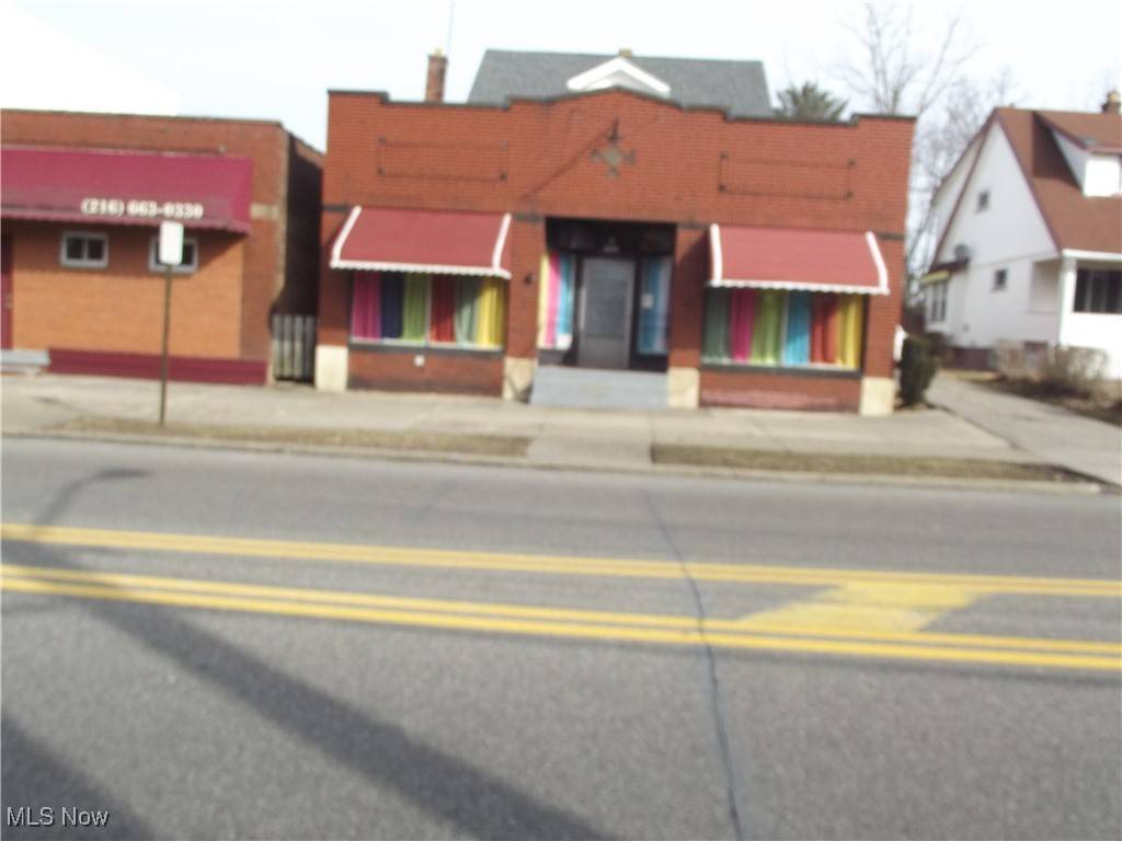 Maple Heights, OH 44137,17051 Libby RD
