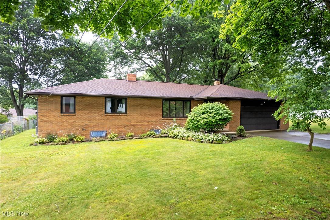 Wooster, OH 44691,1844 Neal DR