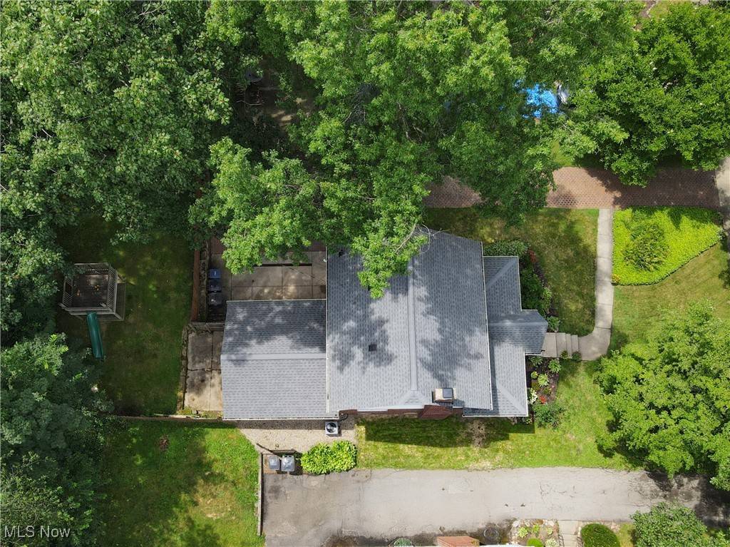Akron, OH 44303,560 Malvern RD