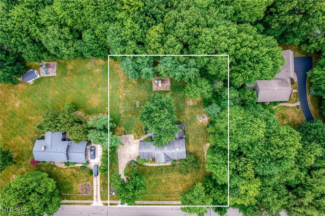 Aurora, OH 44202,390 Willard RD