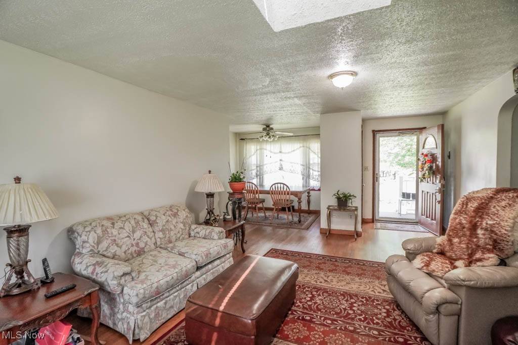 New Franklin, OH 44319,5920 Renninger RD