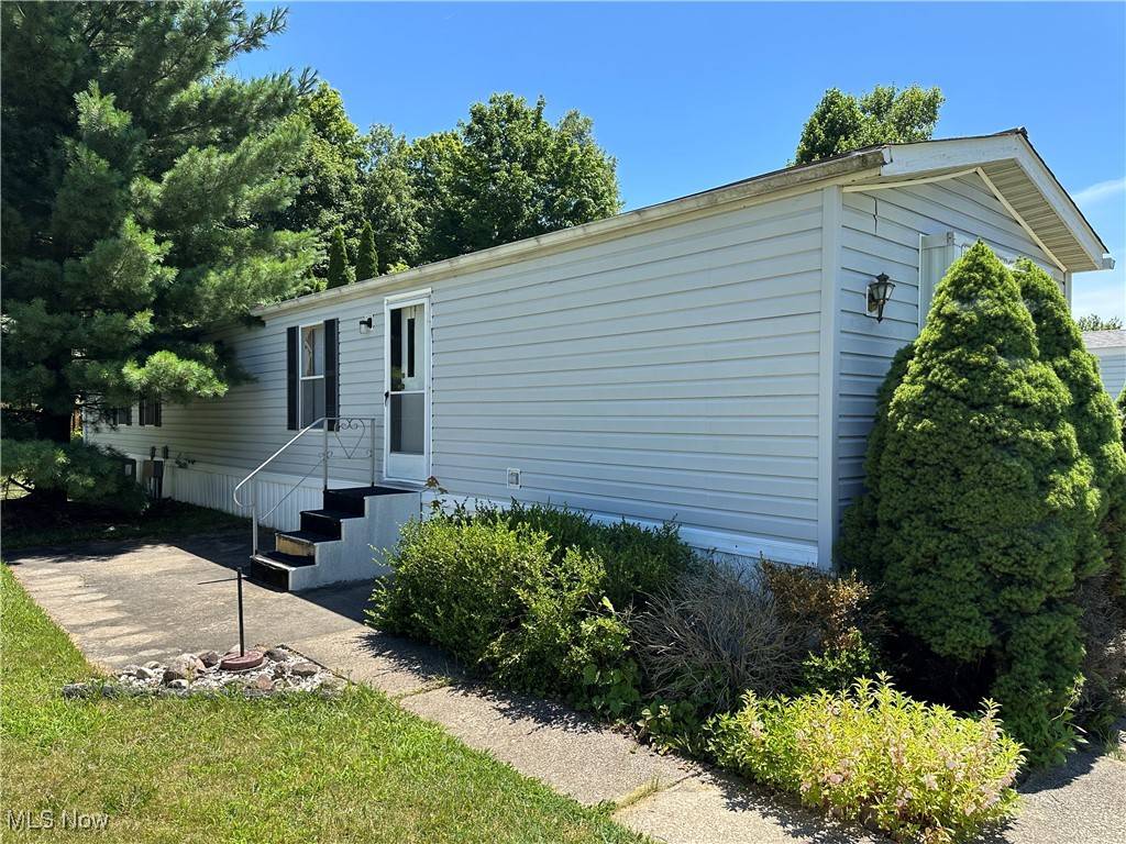 Streetsboro, OH 44241,10138 William Henry DR