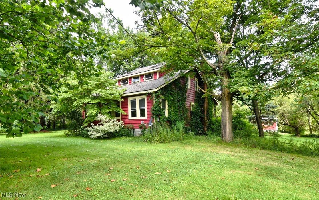 Chagrin Falls, OH 44023,11194 E Washington ST