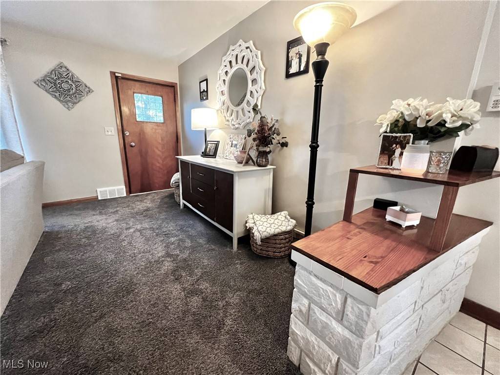 Canton, OH 44708,3933 21st ST NW
