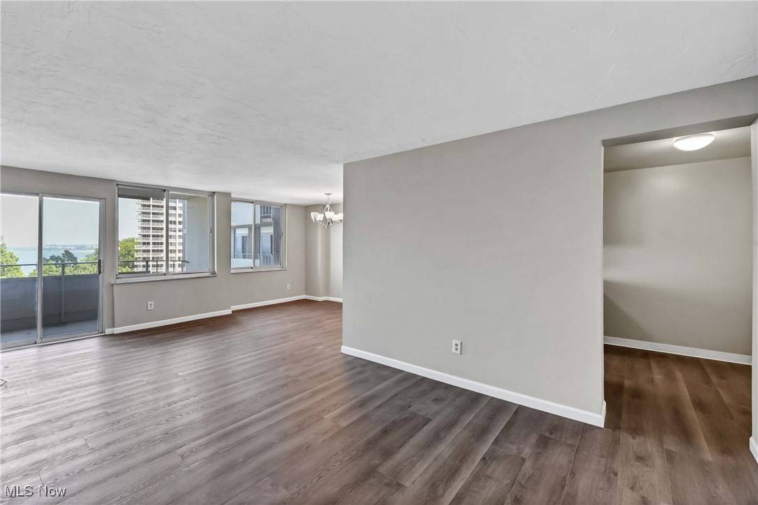 Lakewood, OH 44107,12900 Lake AVE #628