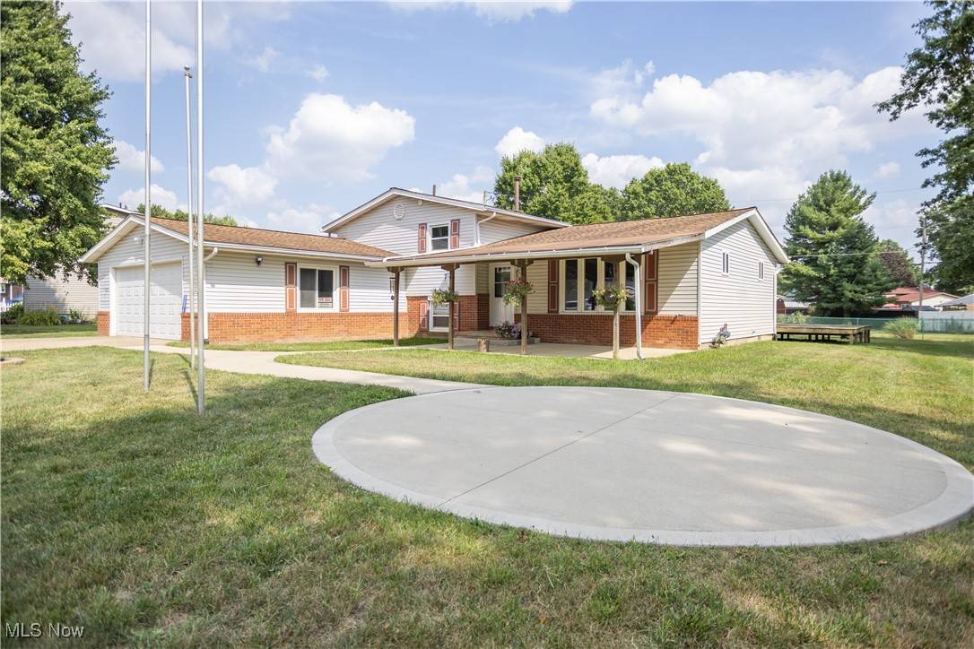 Canton, OH 44721,8004 Sapphire AVE NE