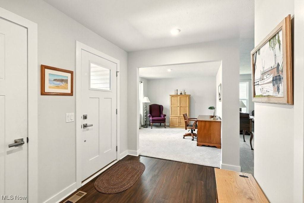Streetsboro, OH 44241,1668 Leslie DR