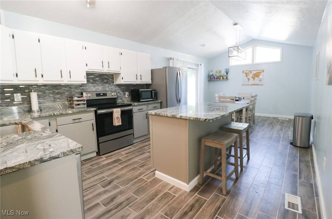 Berea, OH 44017,205 Dorland AVE
