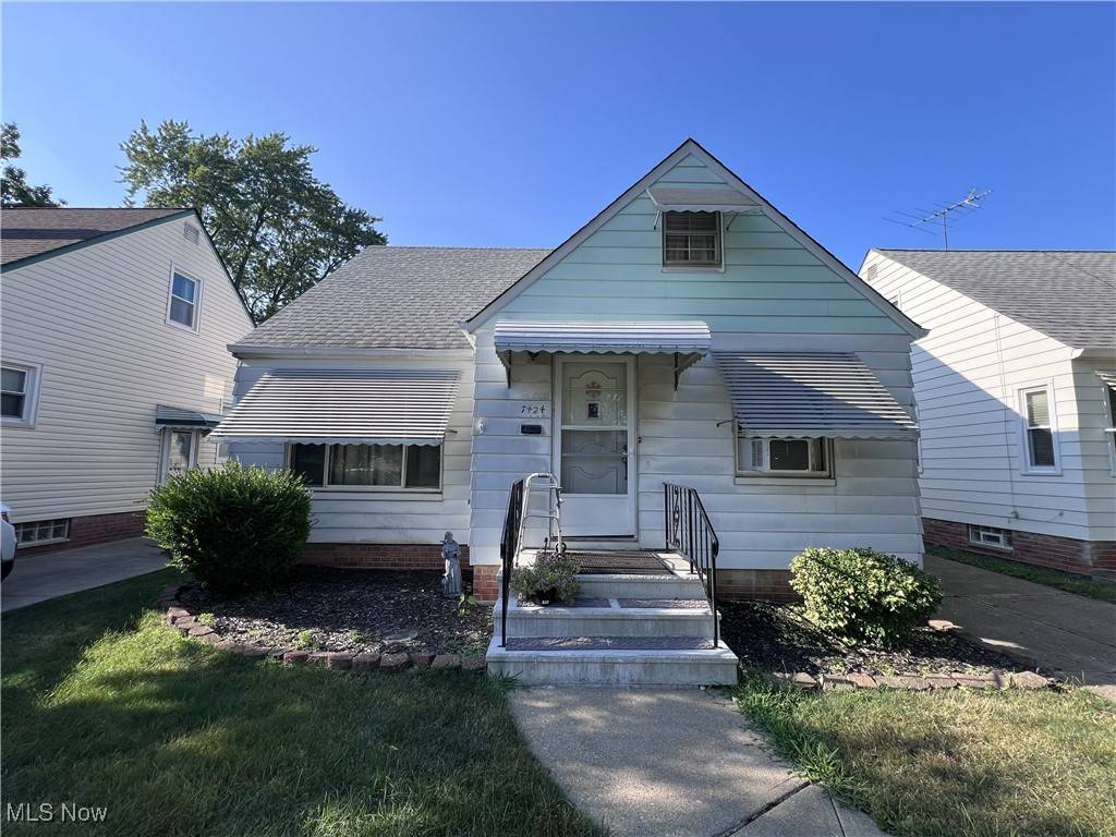 Brooklyn, OH 44144,7424 Traymore AVE