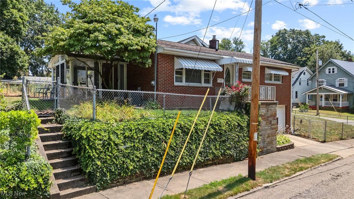 Canton, OH 44703,1502 Homer AVE NW