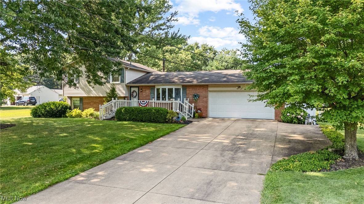 Louisville, OH 44641,5681 Rosedale ST