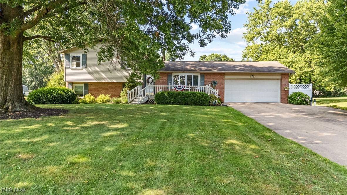 Louisville, OH 44641,5681 Rosedale ST