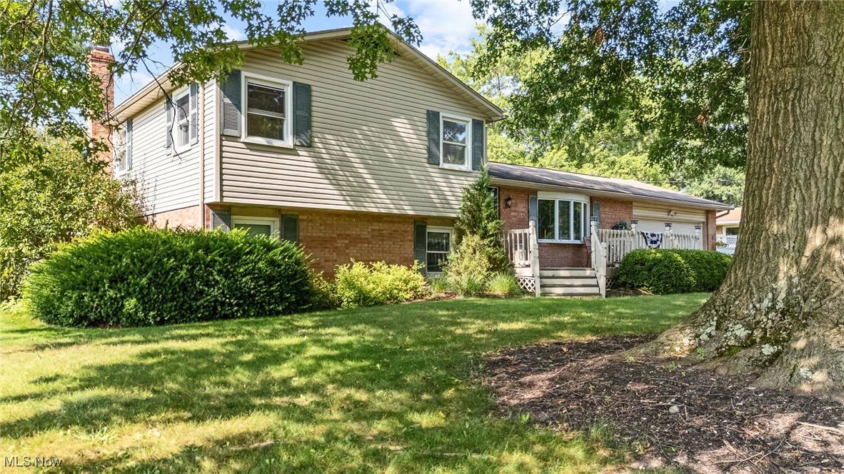 Louisville, OH 44641,5681 Rosedale ST