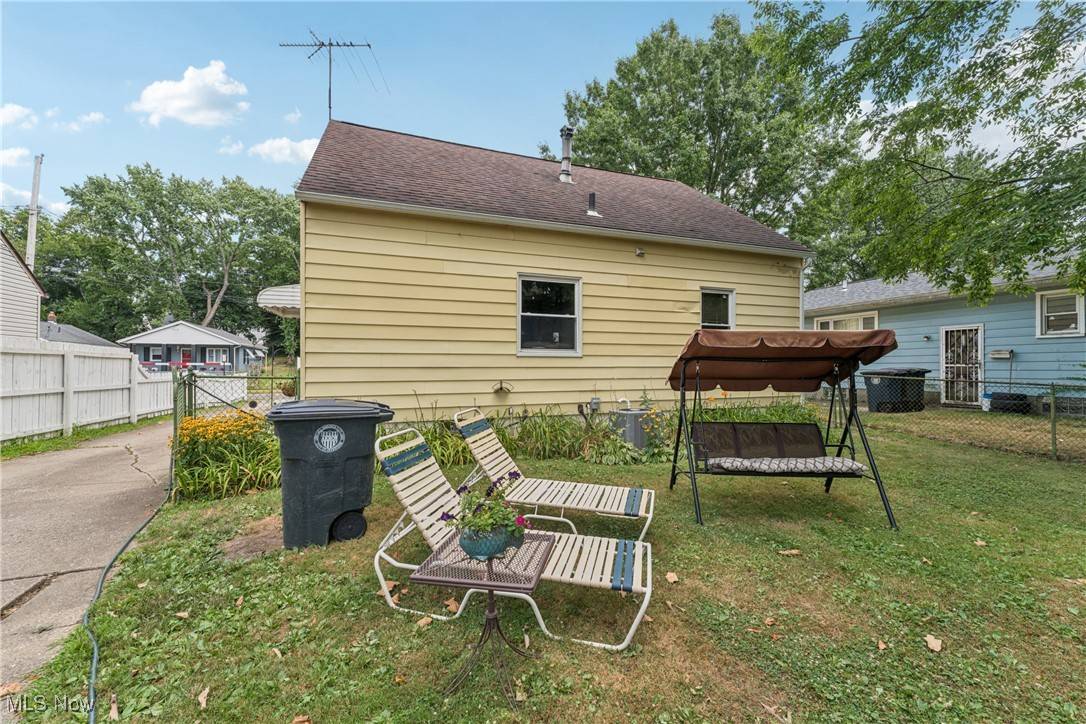 Akron, OH 44312,48 Berwyck DR