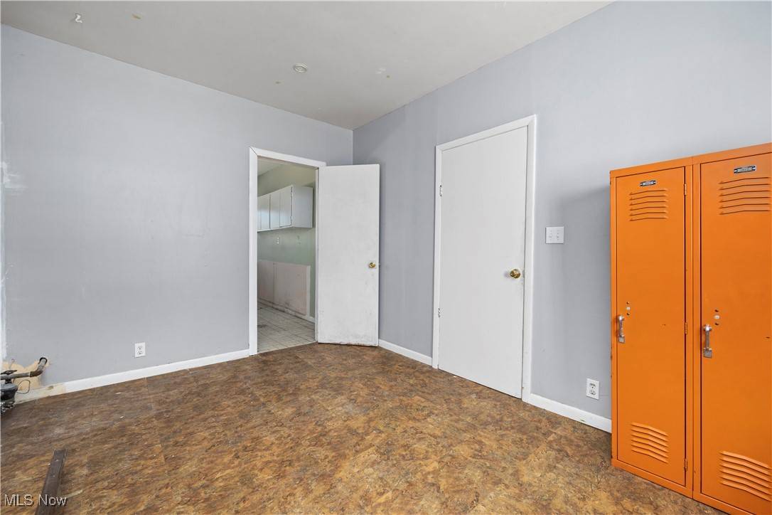 Lorain, OH 44055,2179 Wilson AVE