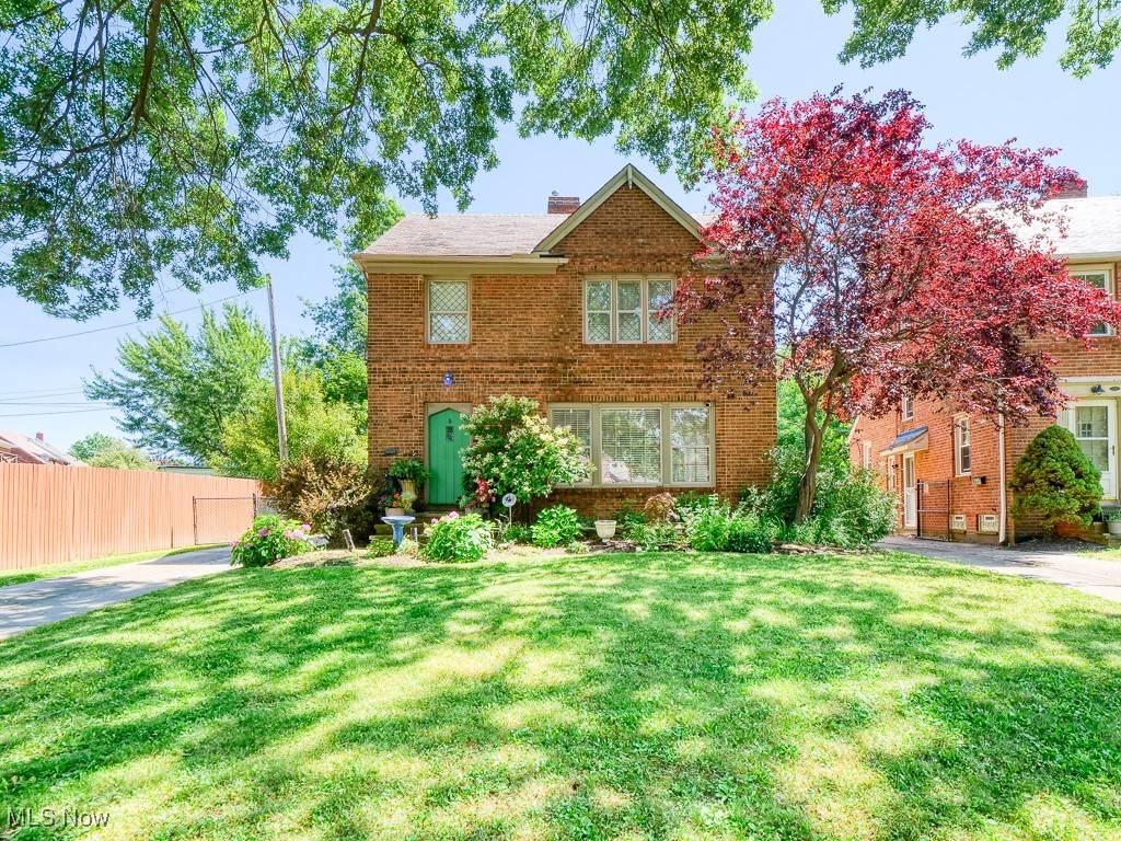 University Heights, OH 44118,2387 Channing RD