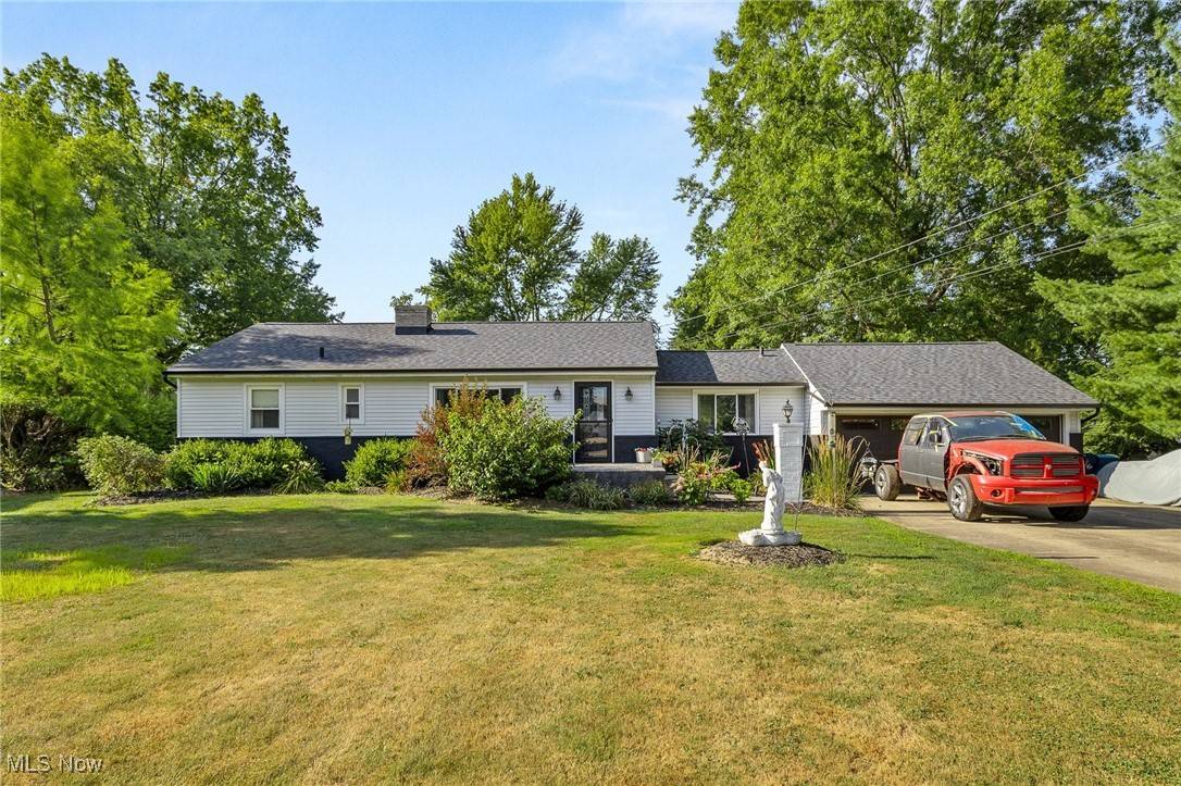 Norton, OH 44203,3205 Shellhart RD