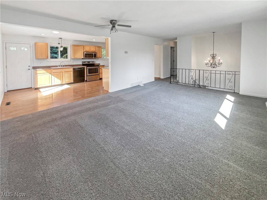 Cleveland, OH 44134,2406 Park DR