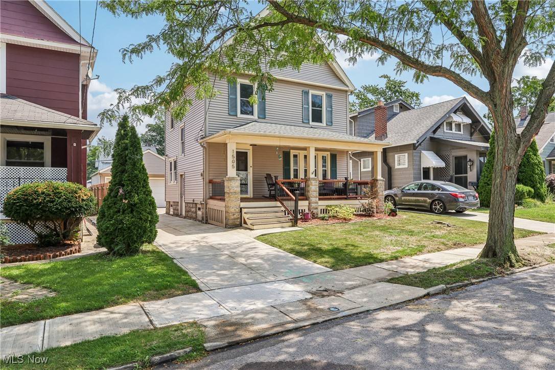 Lakewood, OH 44107,1505 Roycroft AVE