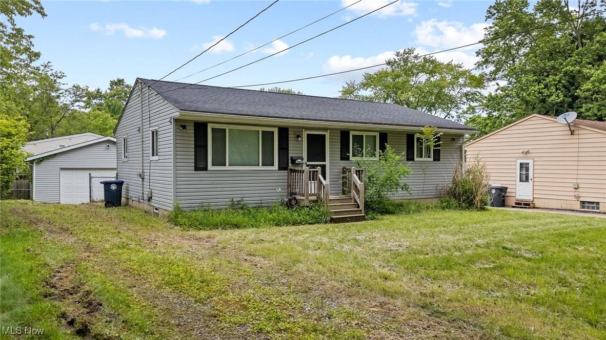 Akron, OH 44313,1032 Terrell DR