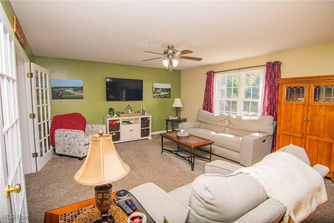 Bridgeport, OH 43912,71320 Sharon Road