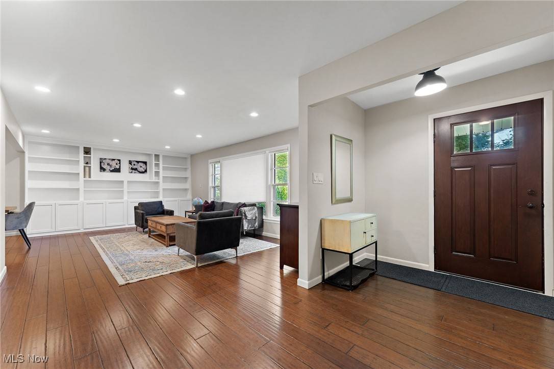 Beachwood, OH 44122,24735 Penshurst DR