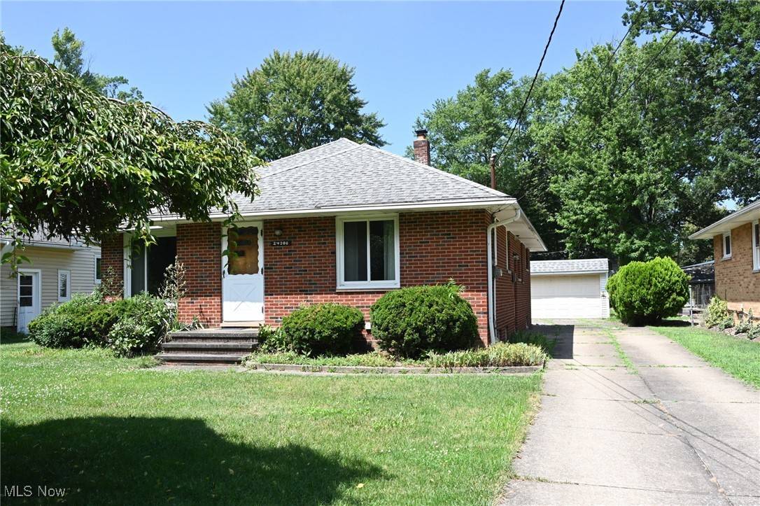 North Olmsted, OH 44070,24206 Beech LN