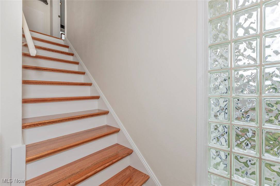 Mayfield Heights, OH 44124,1543 Roselawn