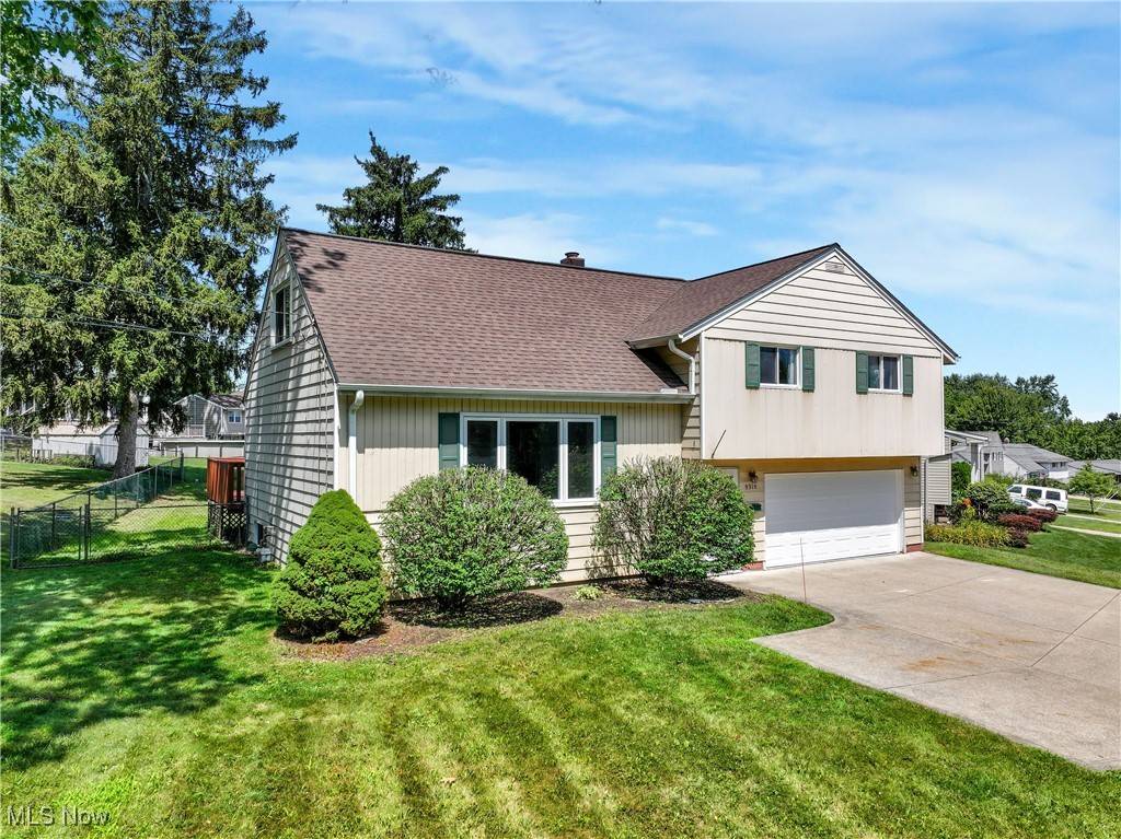 Twinsburg, OH 44087,9310 Gettysburg DR