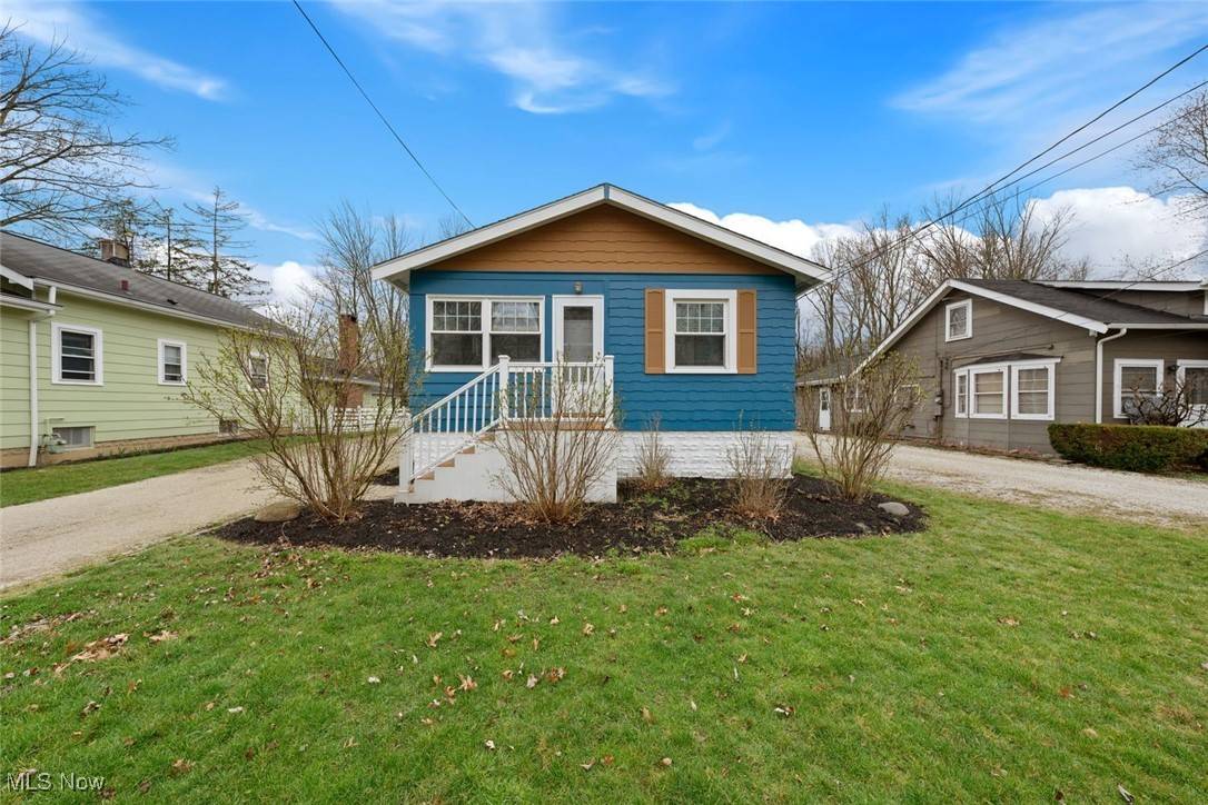 Westlake, OH 44145,27279 Dunford RD