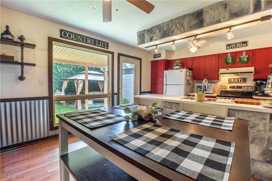 Barberton, OH 44203,369 Big Bend CIR