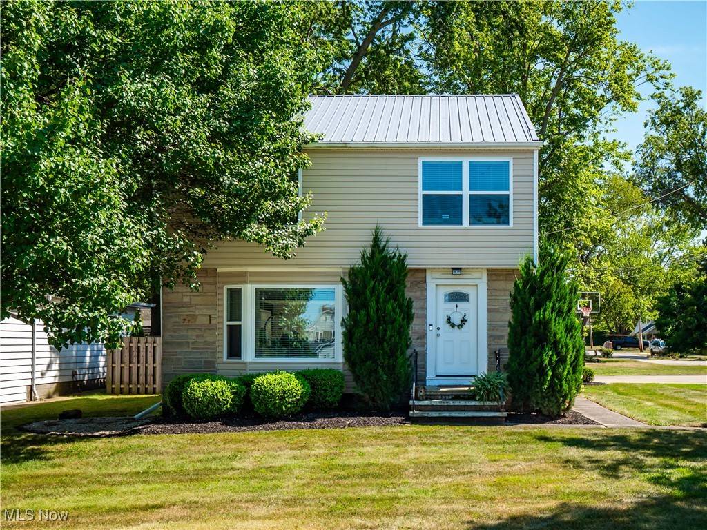 Avon Lake, OH 44012,32449 Lake RD