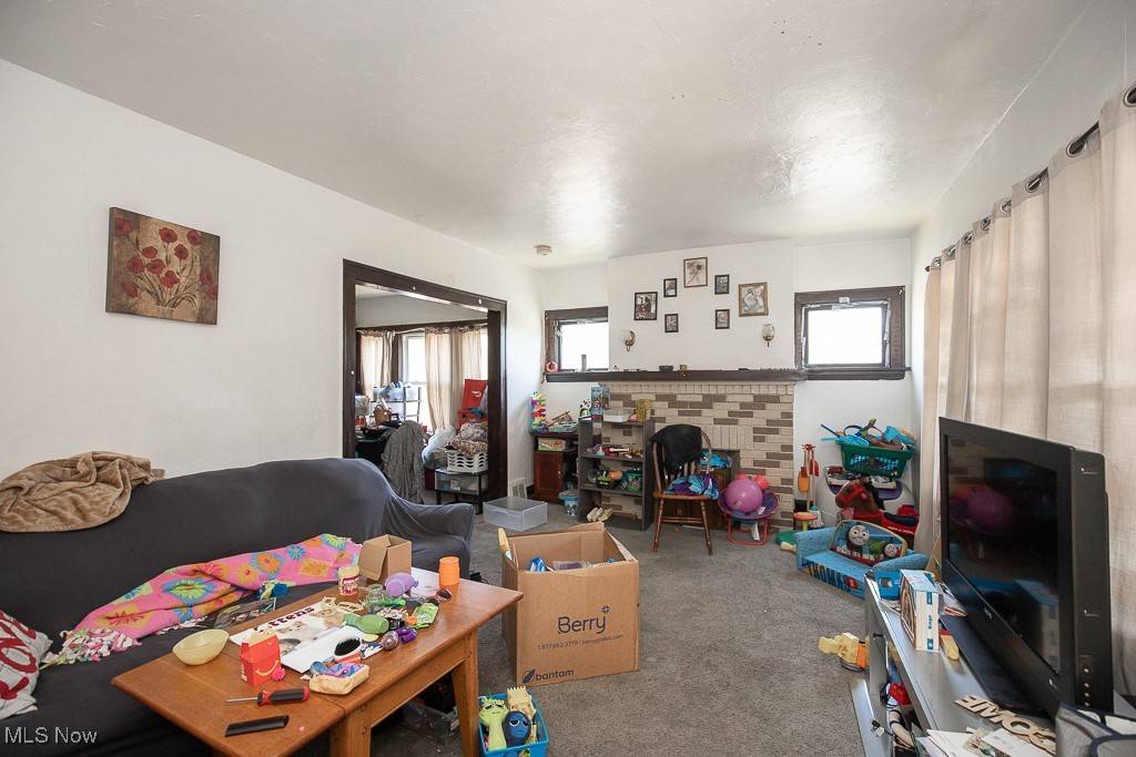 Garfield Heights, OH 44125,4804 E 84th ST