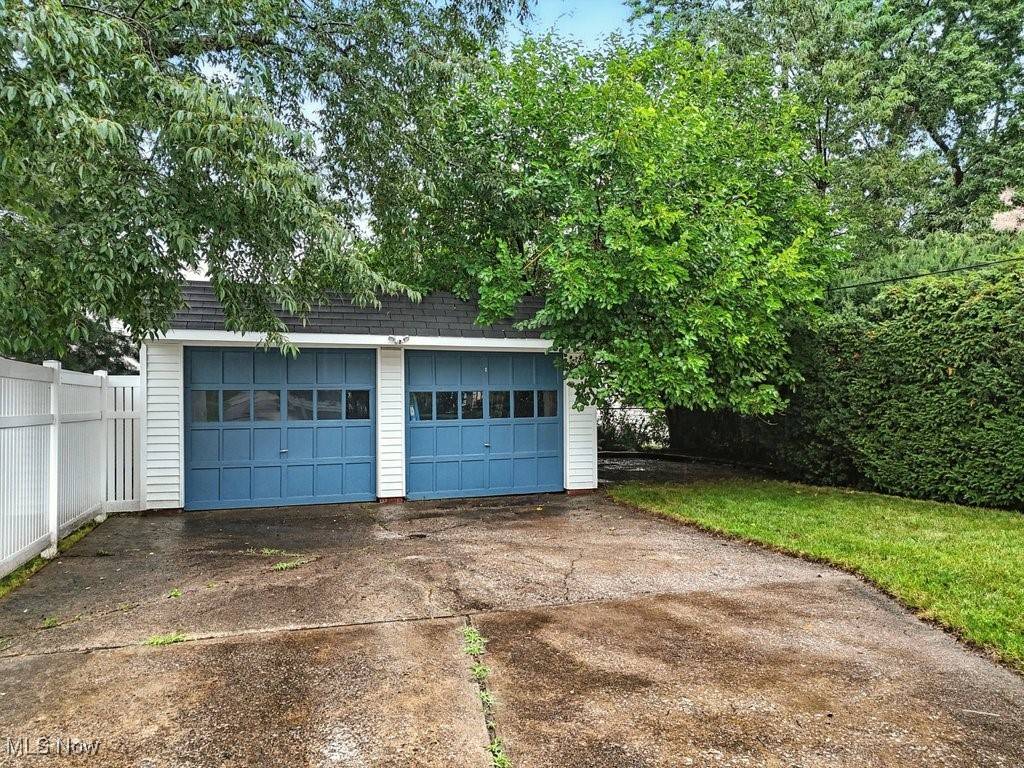 Cleveland, OH 44129,5814 Allanwood DR
