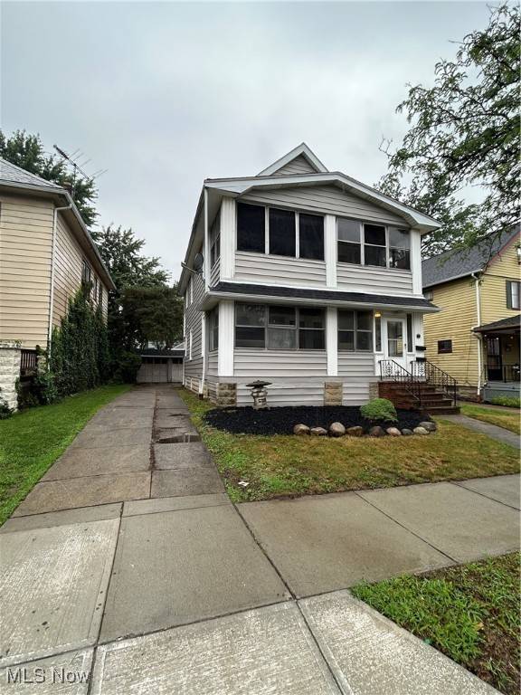 Lakewood, OH 44107,1278 Gladys AVE