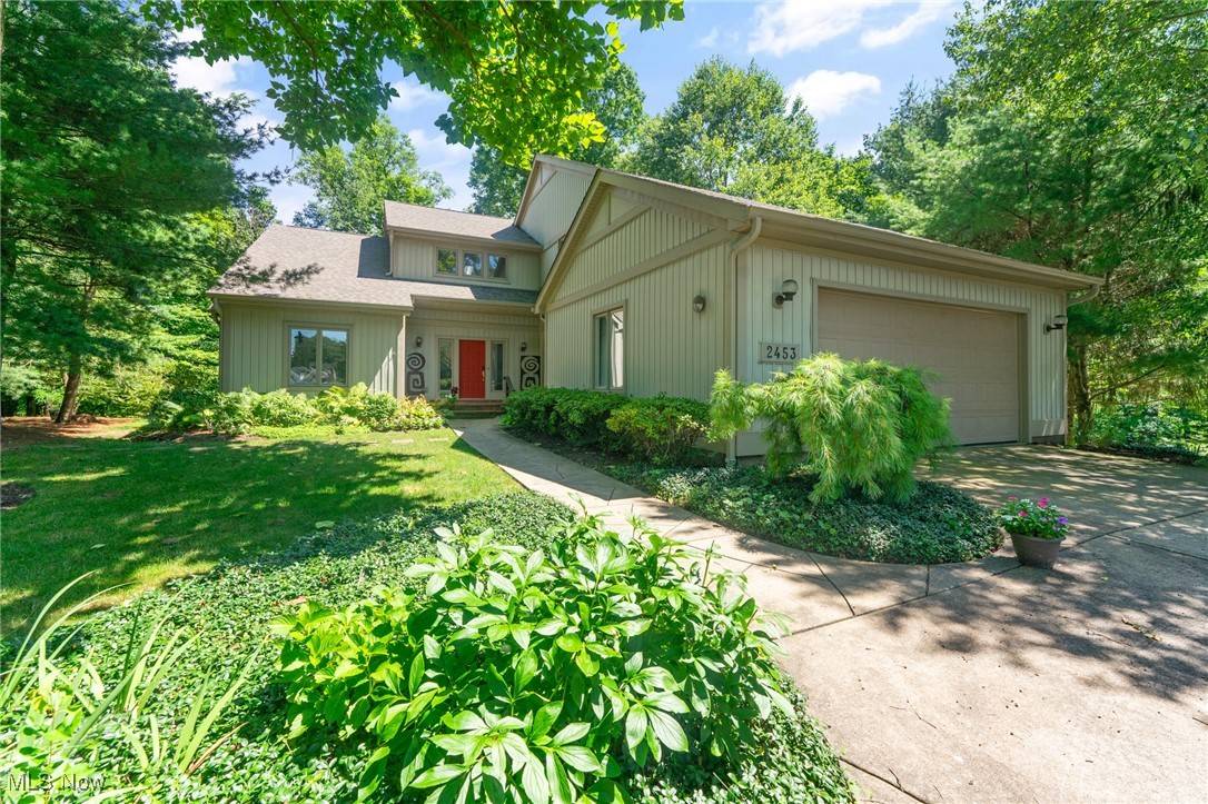 Poland, OH 44514,2453 Ridgeview LN