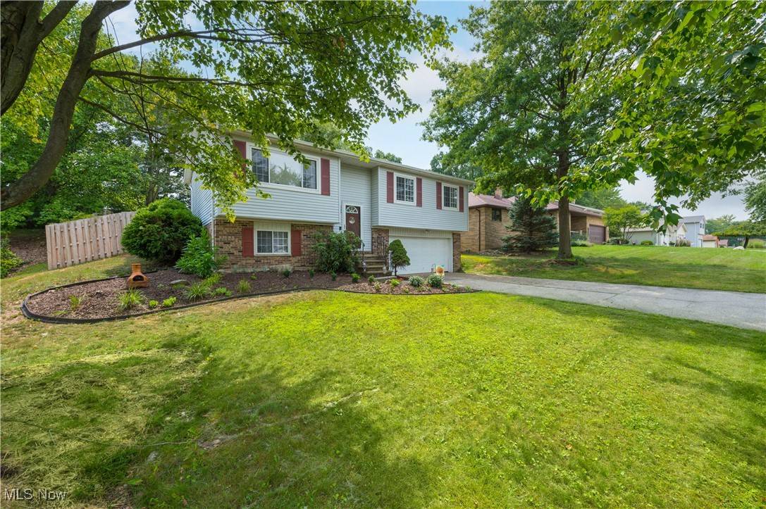 Parma, OH 44130,9603 Running Brook DR