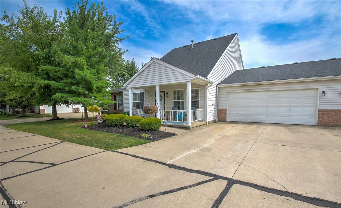 Painesville, OH 44077,684 N Creek DR