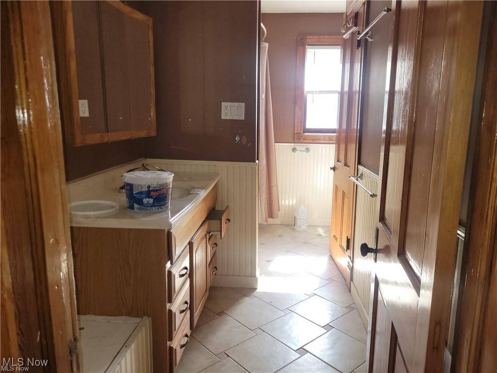 Martins Ferry, OH 43935,212 N 7th ST