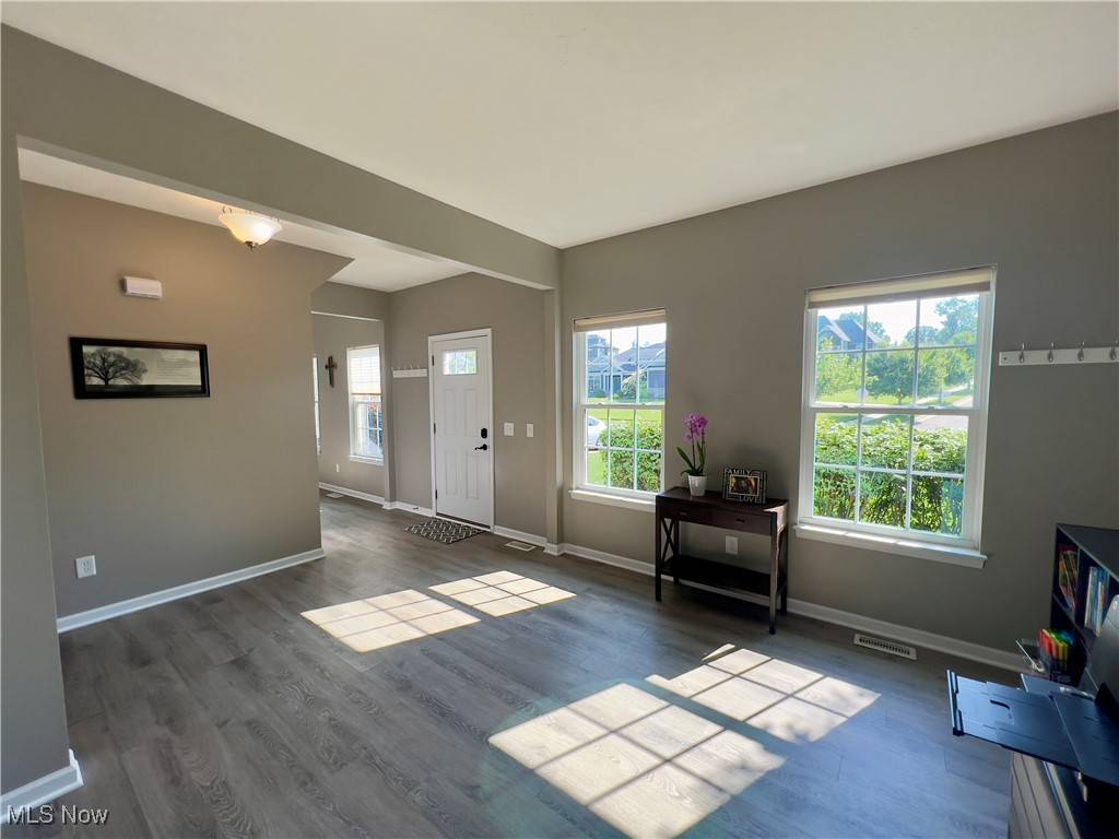 Uniontown, OH 44685,4404 Folkstone CIR