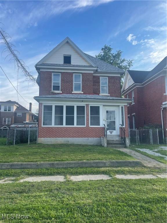 Parkersburg, WV 26101,818 17th ST