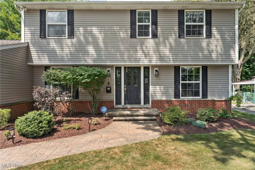 Lyndhurst, OH 44124,5687 Falkirk RD