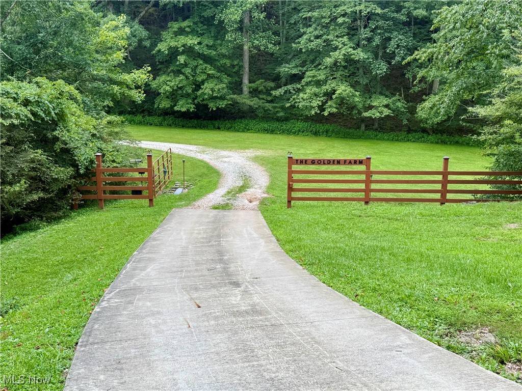 Reedy, WV 25270,2491 Scott Miller Hill