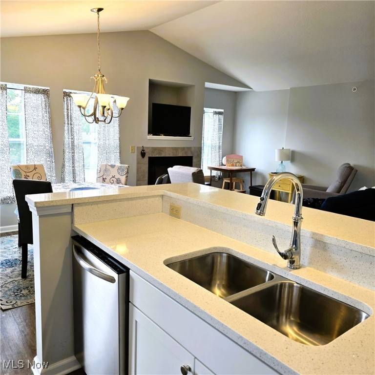 Olmsted Falls, OH 44138,23002 Chandlers LN #346